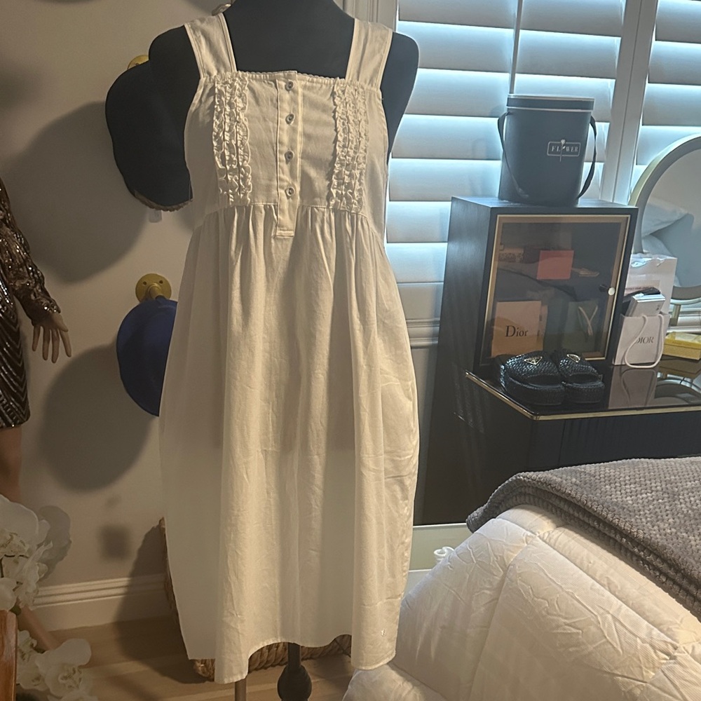 Chic White Sleeveless Midi Dress